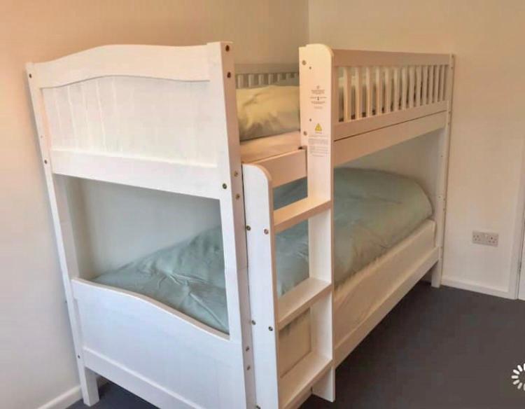 Great Price, Lovely Comfy Flat.2 Mins From The Sea Lyme Regis Exterior photo